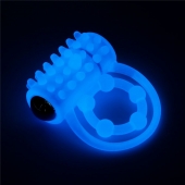 Голубое, светящееся в темноте виброкольцо Lumino Play Vibrating Penis Ring - Lovetoy - в Челябинске купить с доставкой