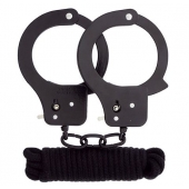 Чёрные наручники из листового металла в комплекте с веревкой BONDX METAL CUFFS LOVE ROPE SET - Dream Toys - купить с доставкой в Челябинске