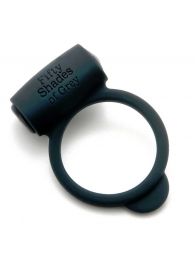 Темно-серое эрекционное кольцо Vibrating Love Ring с вибрацией - Fifty Shades of Grey - в Челябинске купить с доставкой