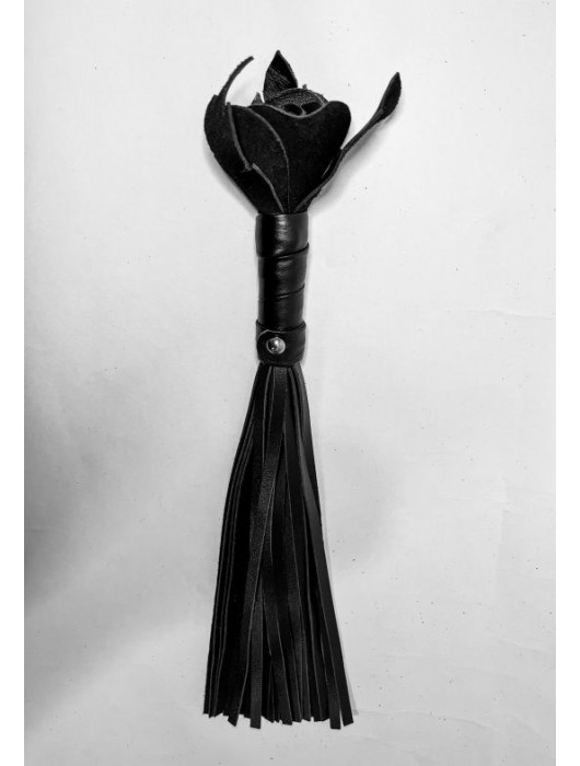 Черная кожаная плеть с розой в рукояти - 40 см. - БДСМ Арсенал - купить с доставкой в Челябинске