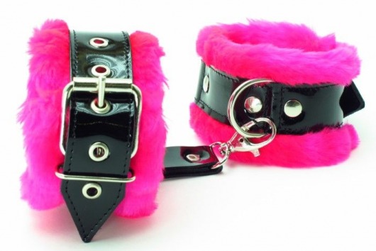 Оковы на ноги с розовым мехом BDSM Light - БДСМ Арсенал - купить с доставкой в Челябинске