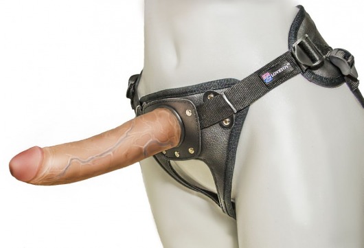 Насадка-фаллоимитатор на кожаных трусиках Harness Ultra Realistic 7  - 18 см. - LOVETOY (А-Полимер) - купить с доставкой в Челябинске