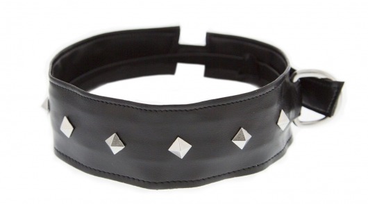 Полиуретановый ошейник с пуклями Collar with Studs - Blush Novelties - купить с доставкой в Челябинске